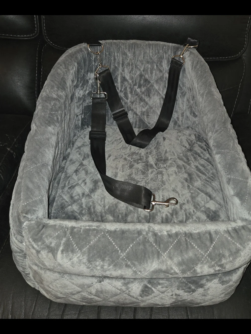 EUC Plush Quilted Gray Pet Car Booster Seat with Safety Strap